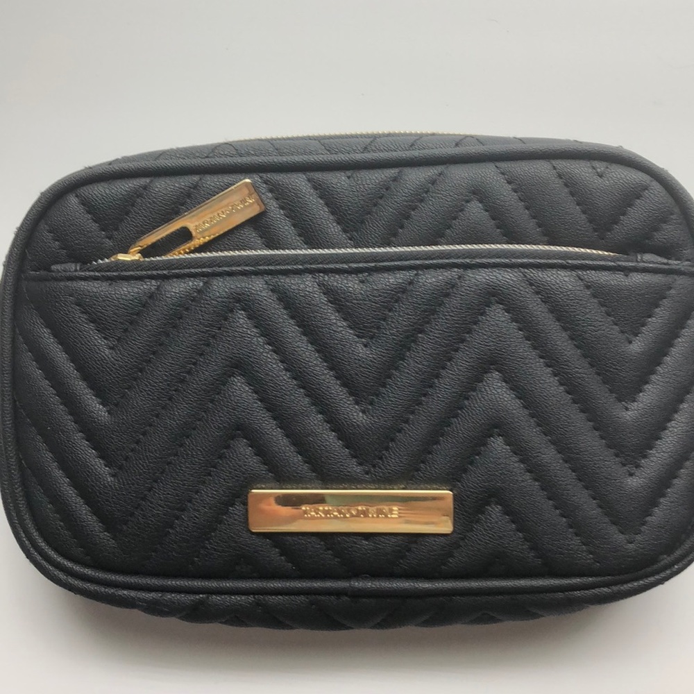 Tartan + Twine makeup bag